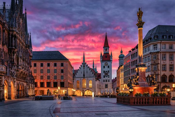 Munich Plaza